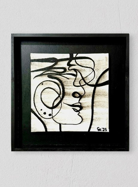 Interwoven Lines Forehead Kiss